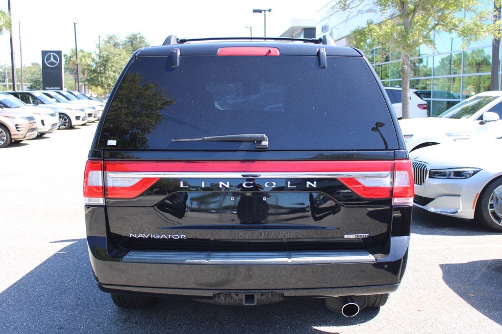 2016 Lincoln Navigator Select photo 7