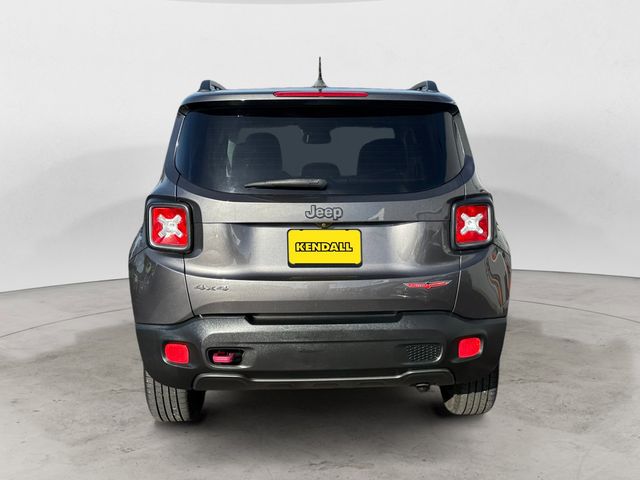 2017 Jeep Renegade Trailhawk photo 4