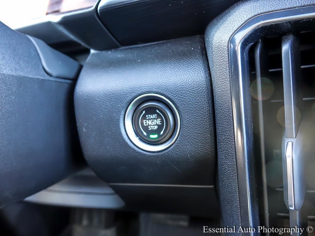 2024 GMC ACADIA - Image 17