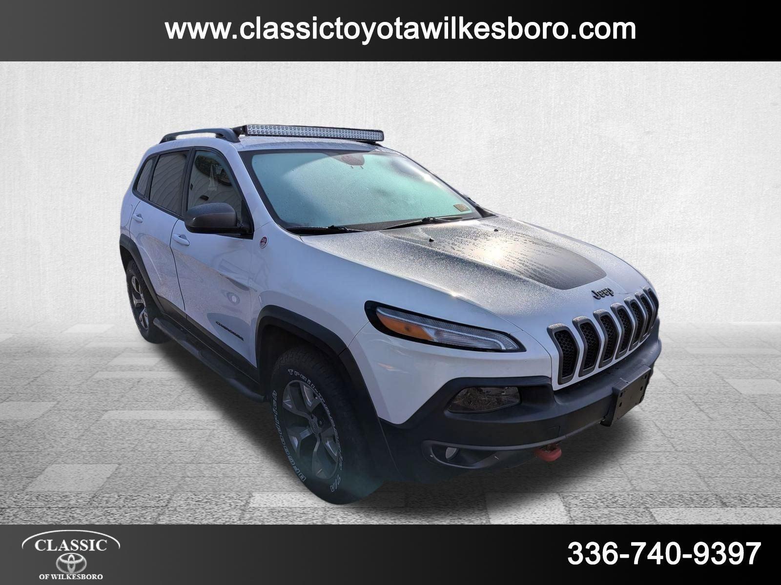 2015 Jeep Cherokee Trailhawk photo 3