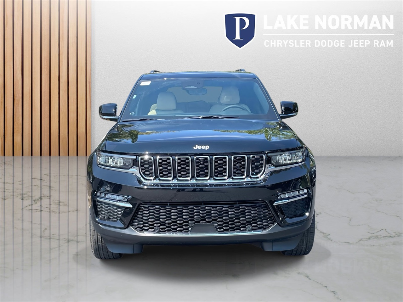2025 Jeep Grand Cherokee Limited photo 3
