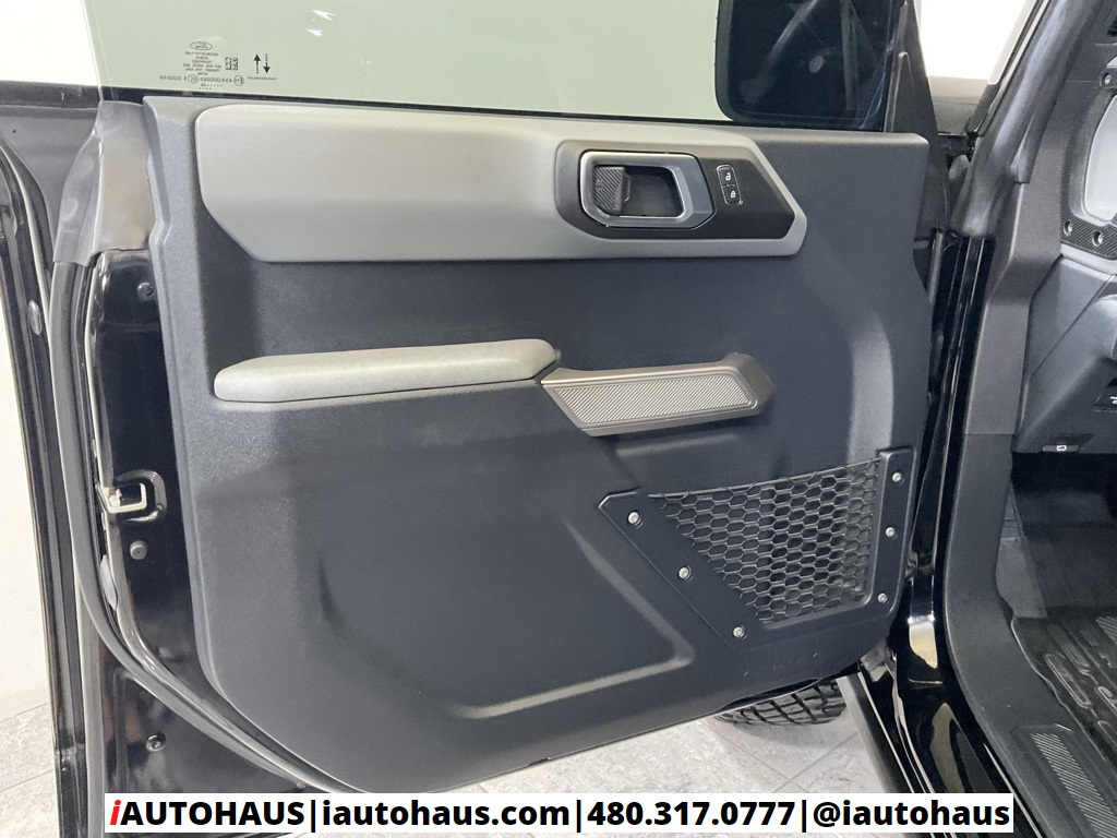 2022 Ford Bronco Black Diamond photo 38