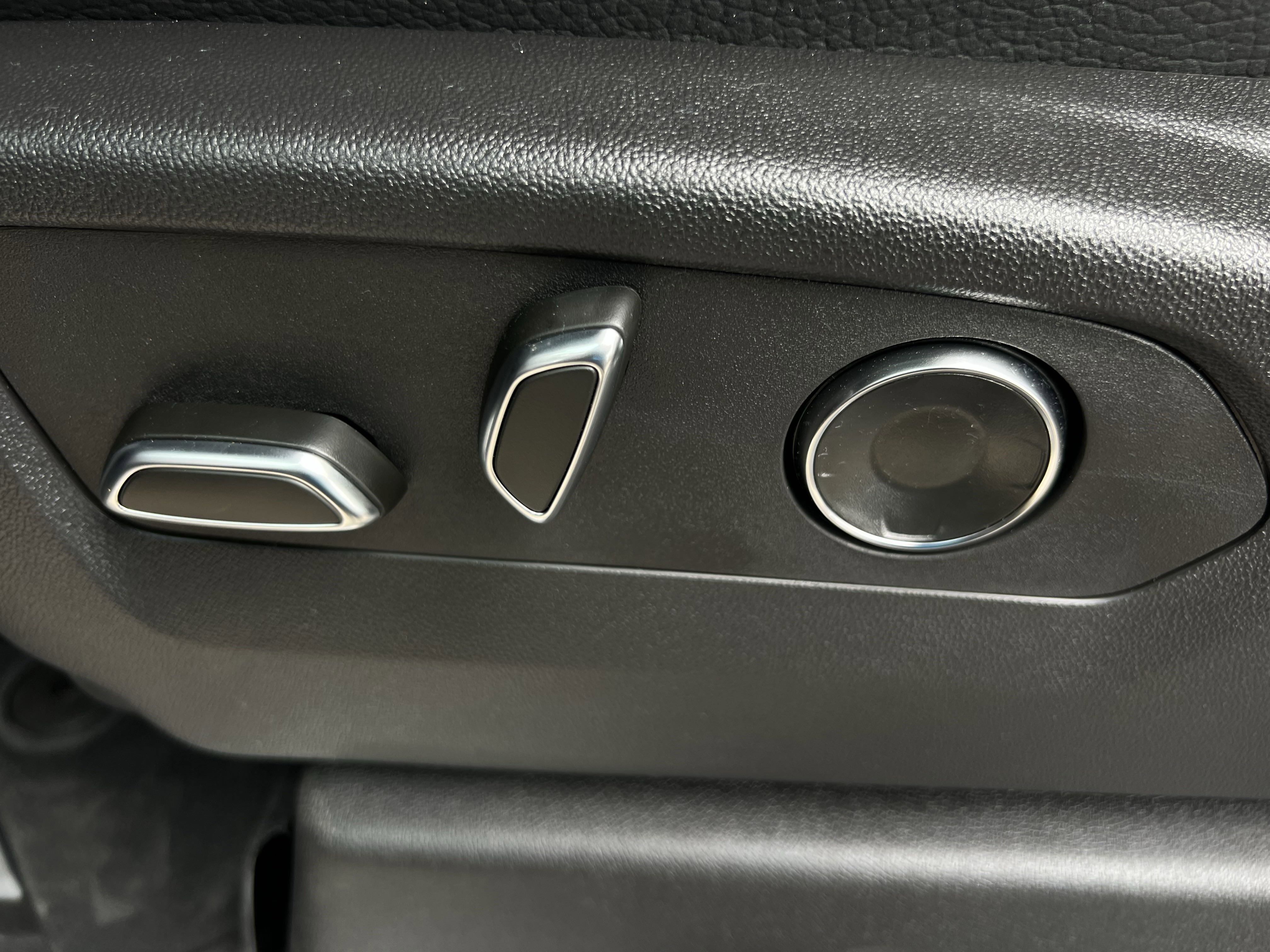 New 2025 Downpour Metallic GMC Denali image 27