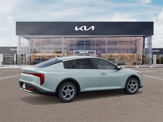 2025 Kia K4 LXS photo 5