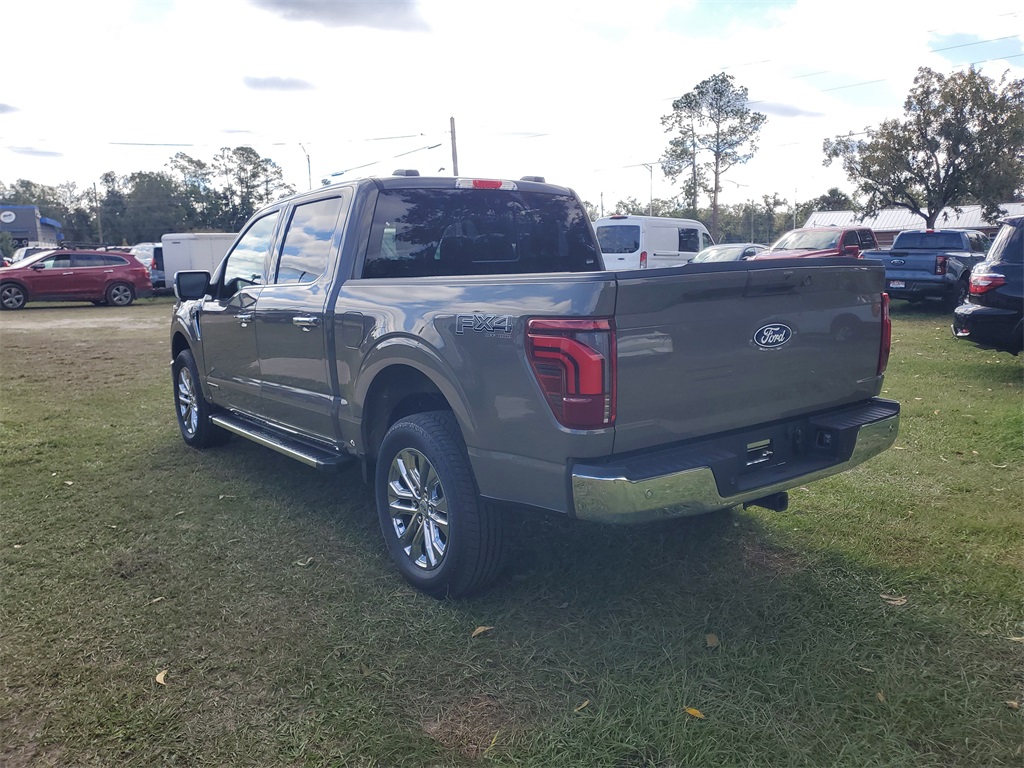 2025 Ford F-150 Lariat photo 3