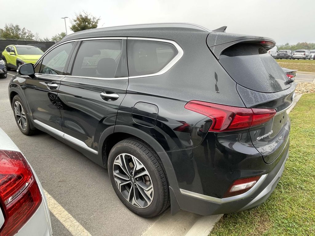 2020 Hyundai Santa Fe SEL photo 2