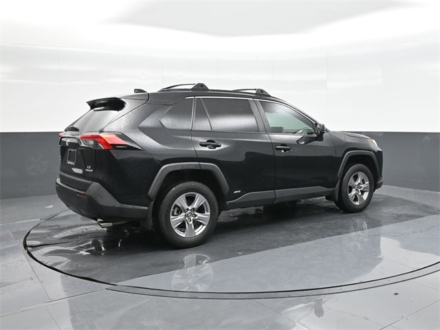 2024 Toyota RAV4 Hybrid LE photo 12