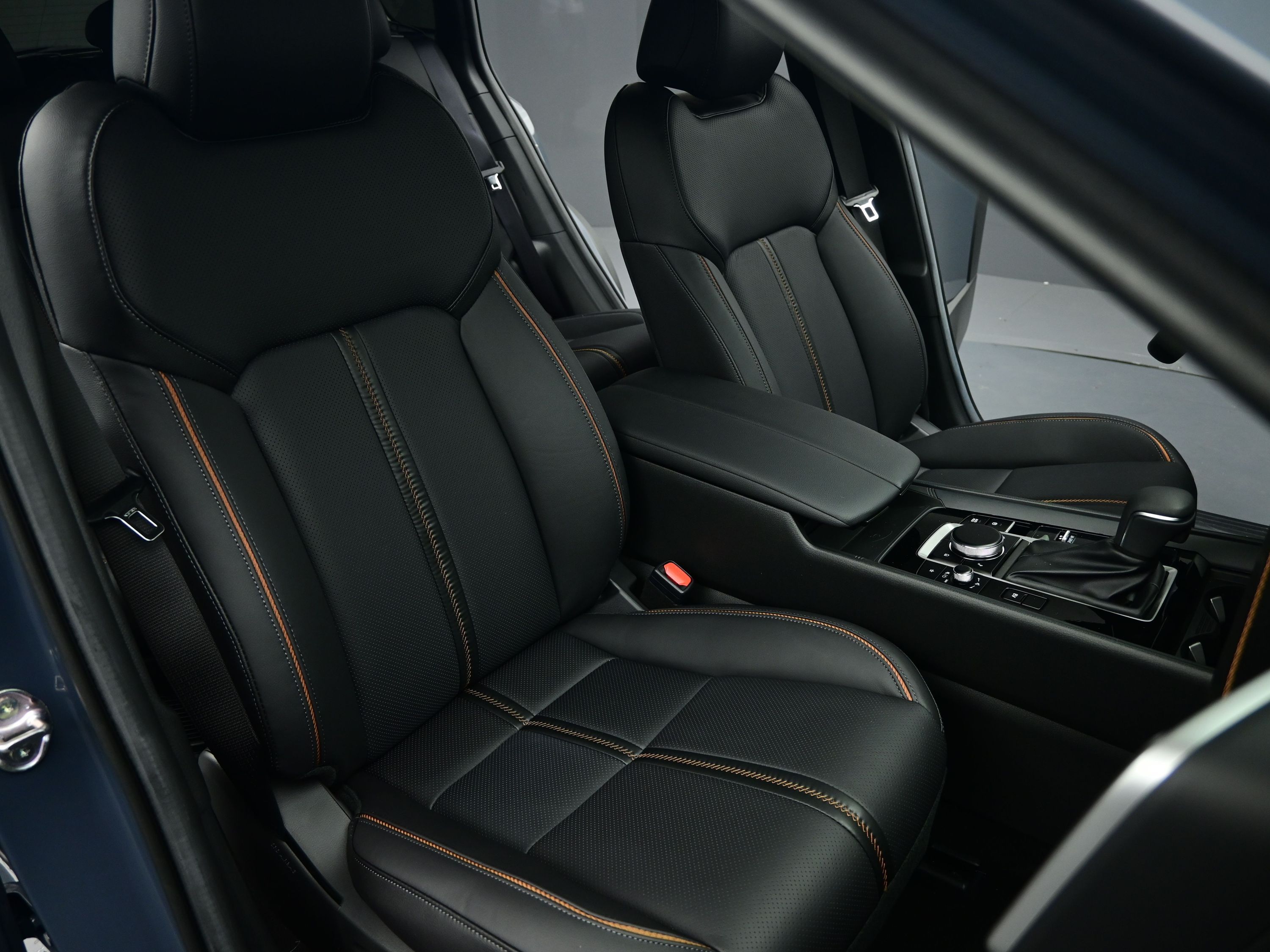 2025 Mazda CX-50 Premium photo 3