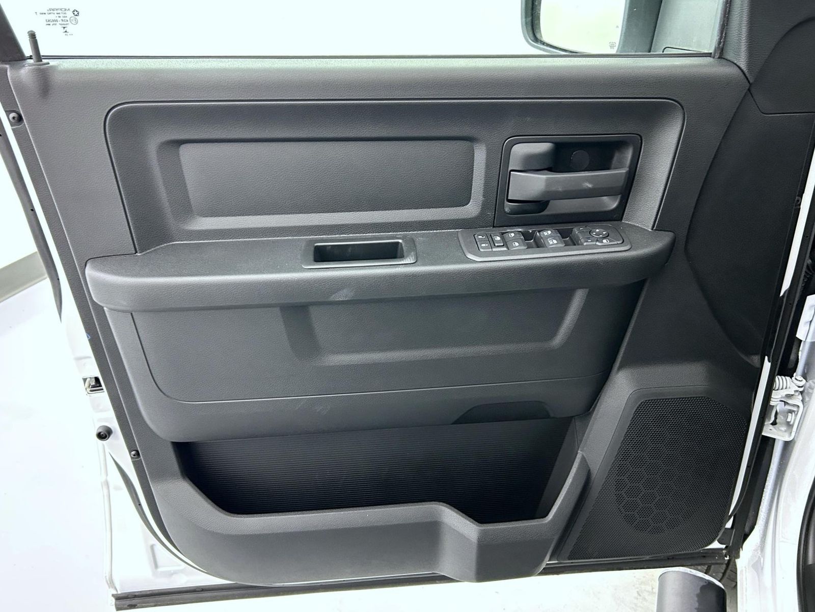 2025 Ram 3500 Tradesman photo 9