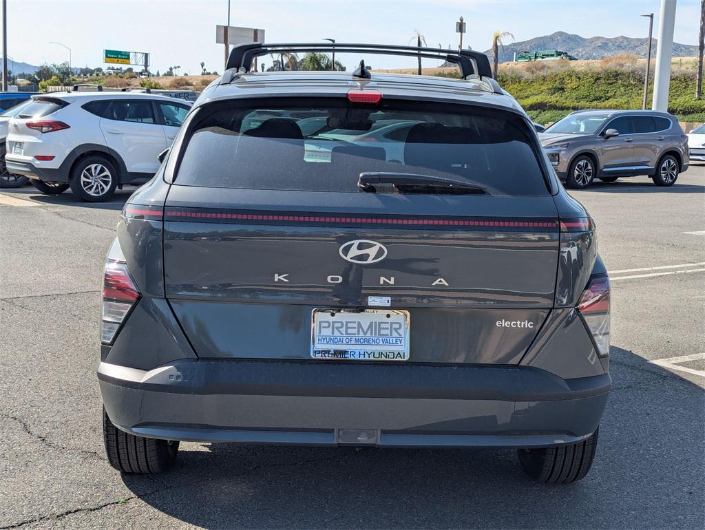 2025 Hyundai Kona Electric SEL photo 5