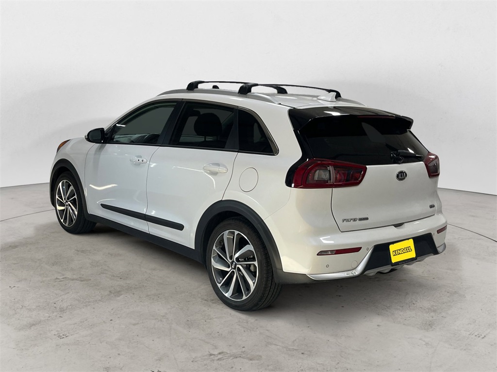 2019 Kia Niro Touring photo 2