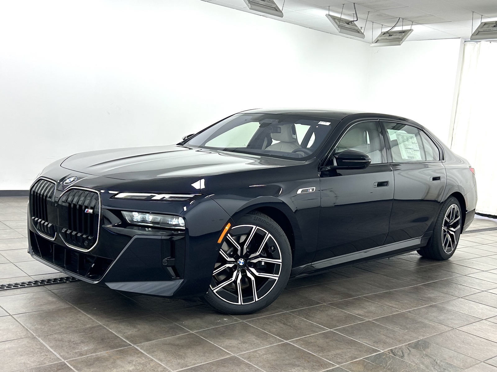 2026 BMW i7 M70's photo