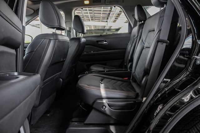 2023 Nissan Pathfinder Platinum photo 26