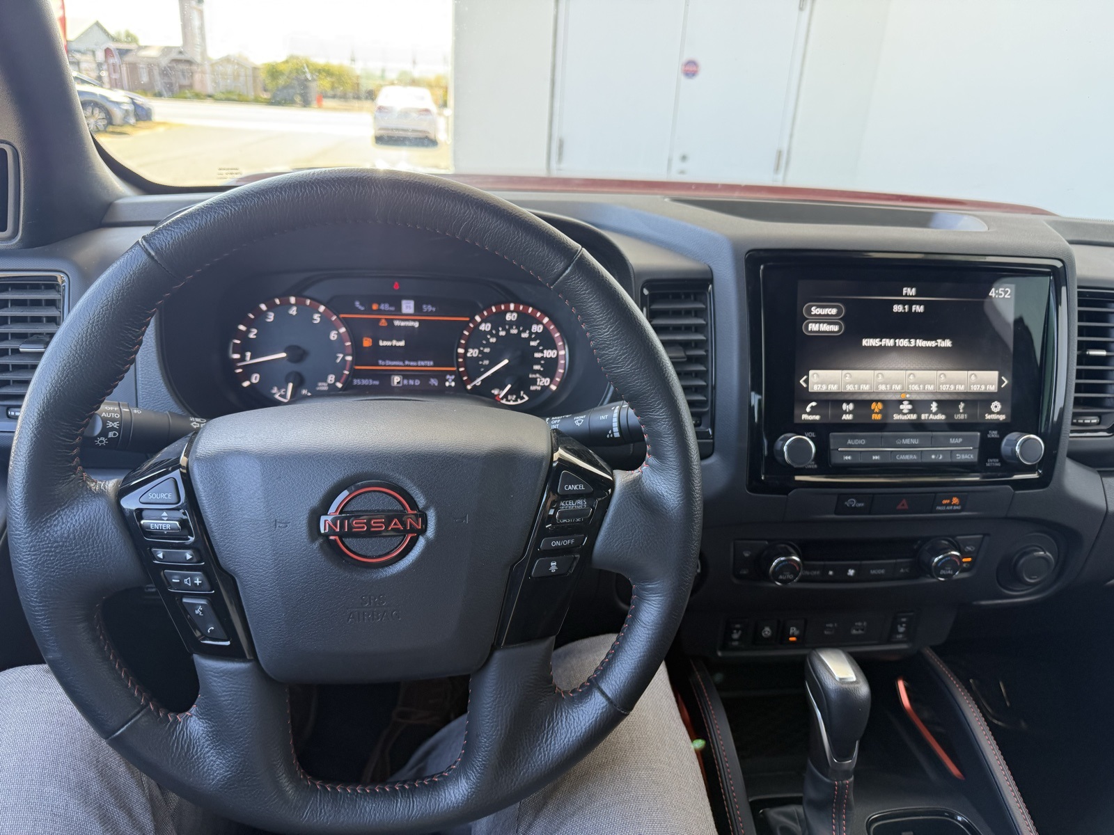 2024 Nissan Frontier PRO-4X photo 11