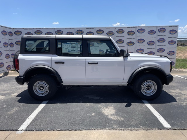 2025 Ford Bronco 4-Door Base's photo