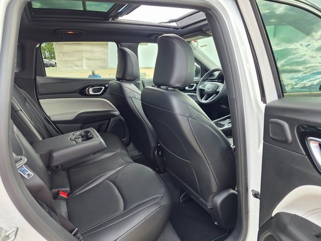 2025 Jeep Compass Limited photo 13