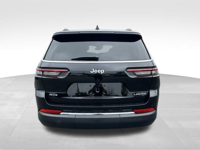 2025 Jeep Grand Cherokee Limited photo 4