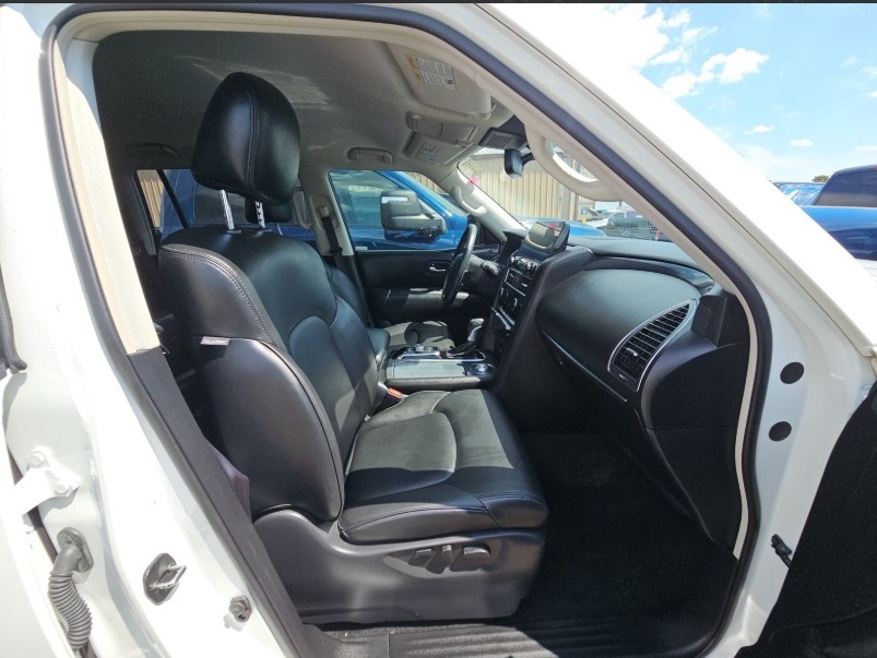 2021 Nissan Armada SV photo 14