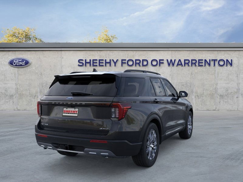 2025 Ford Explorer photo 8