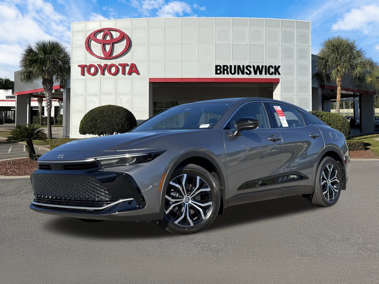 2026 Toyota Crown XLE's photo