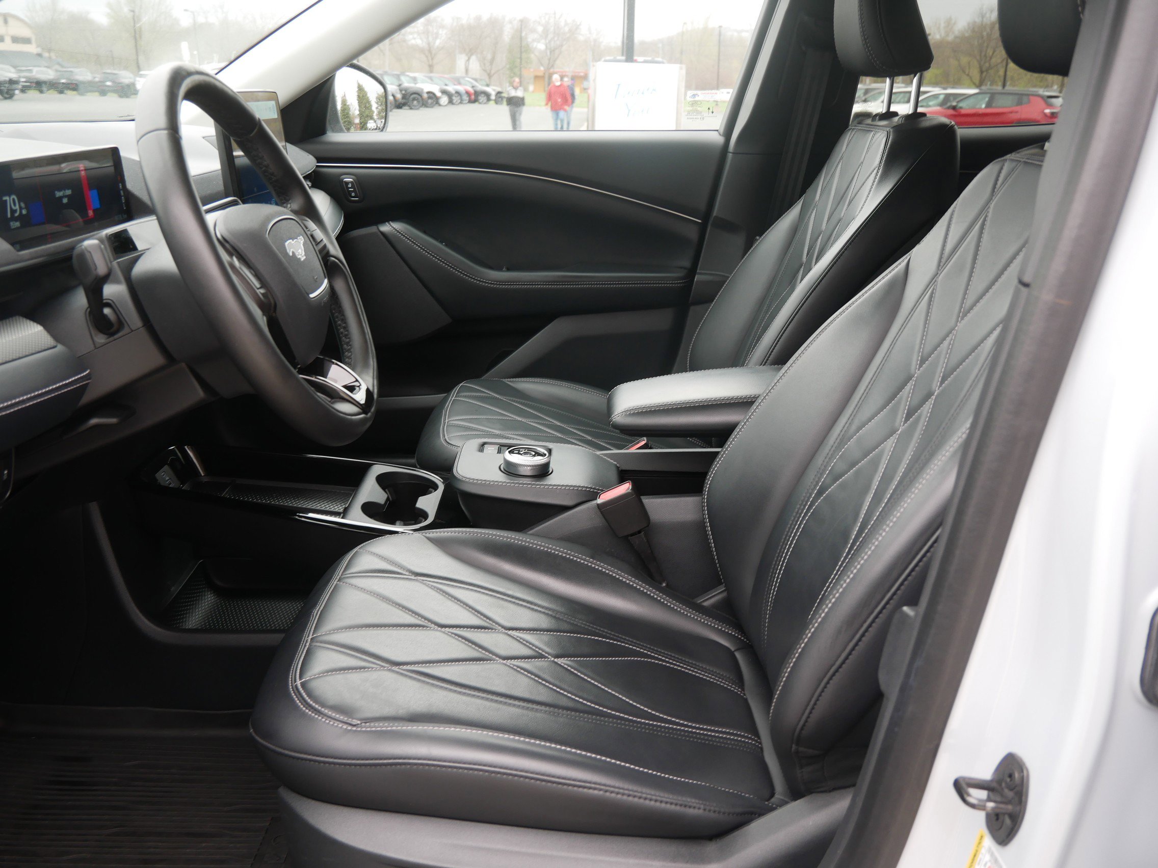 2022 Ford Mustang Mach-E Select photo 8