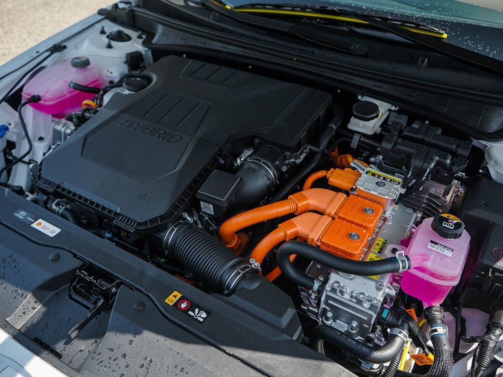 2025 Hyundai Elantra Hybrid Blue photo 5