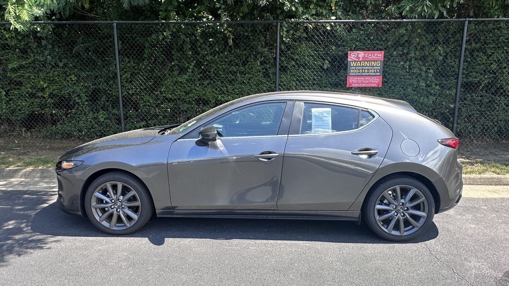2025 Mazda Mazda3 2.5 s Preferred Hatchback photo 3