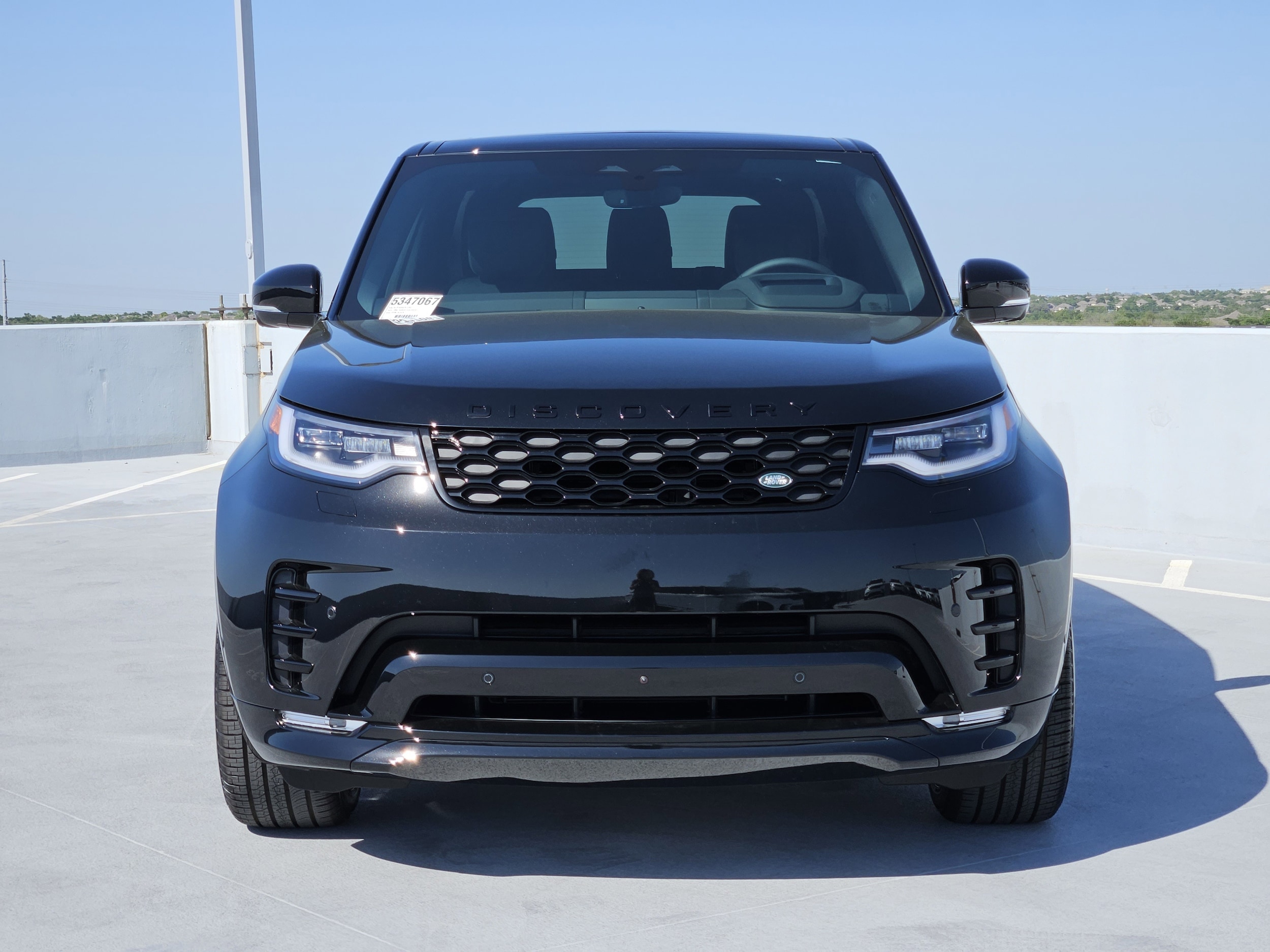 2025 Land Rover Discovery SE photo 2