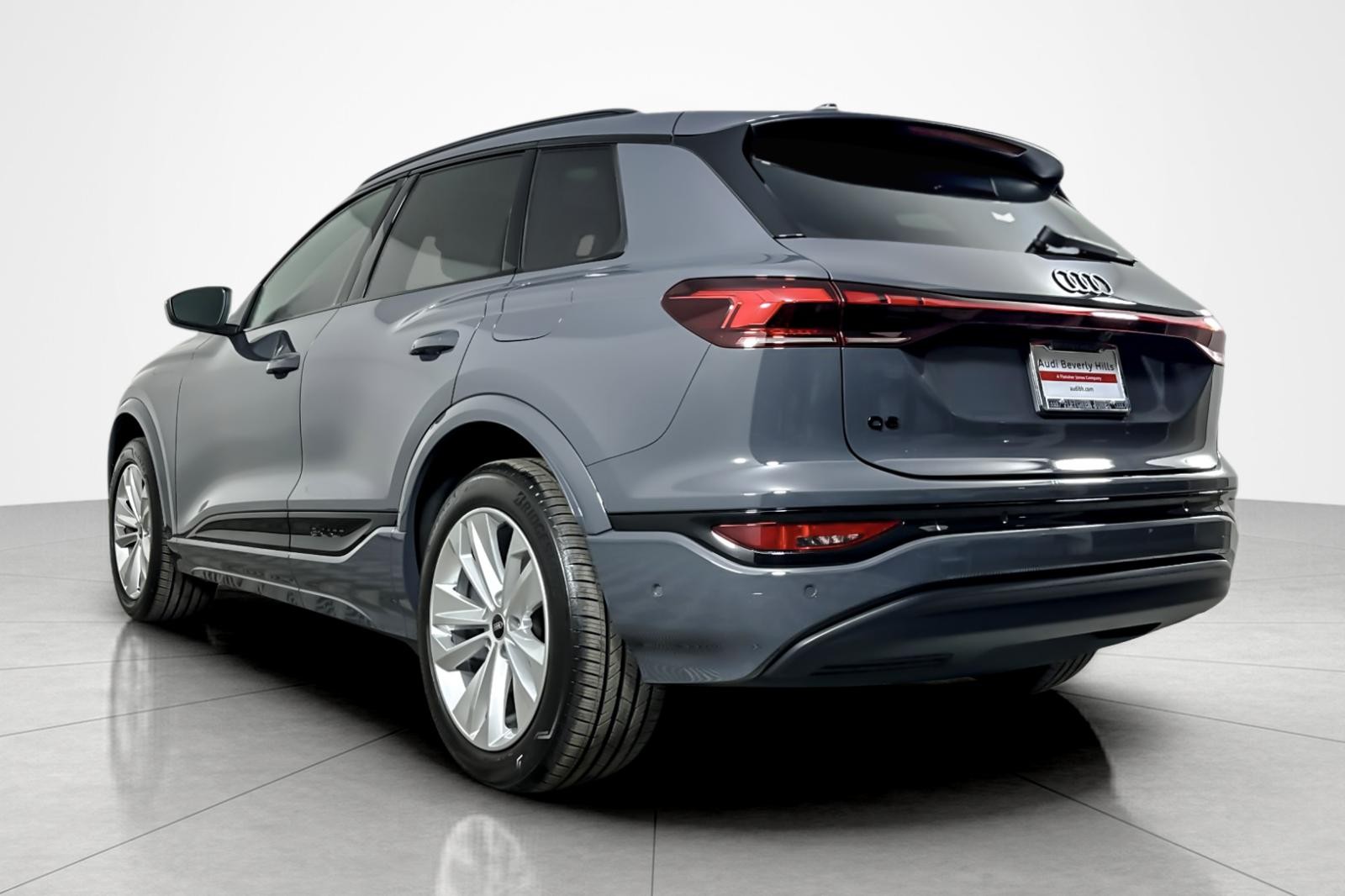 2025 Audi Q6 E-tron Premium photo 3