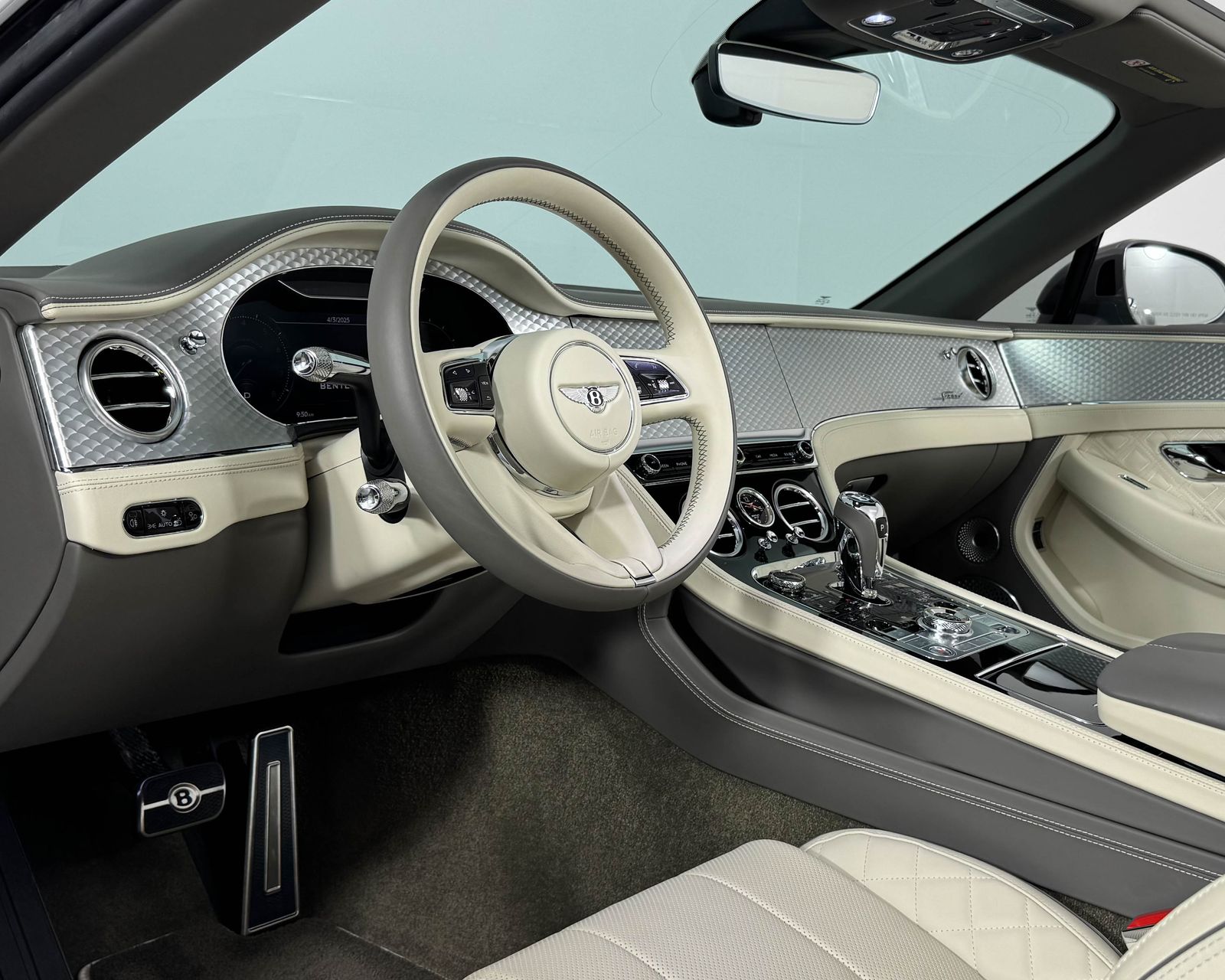 2022 Bentley Continental GTC Speed photo 13