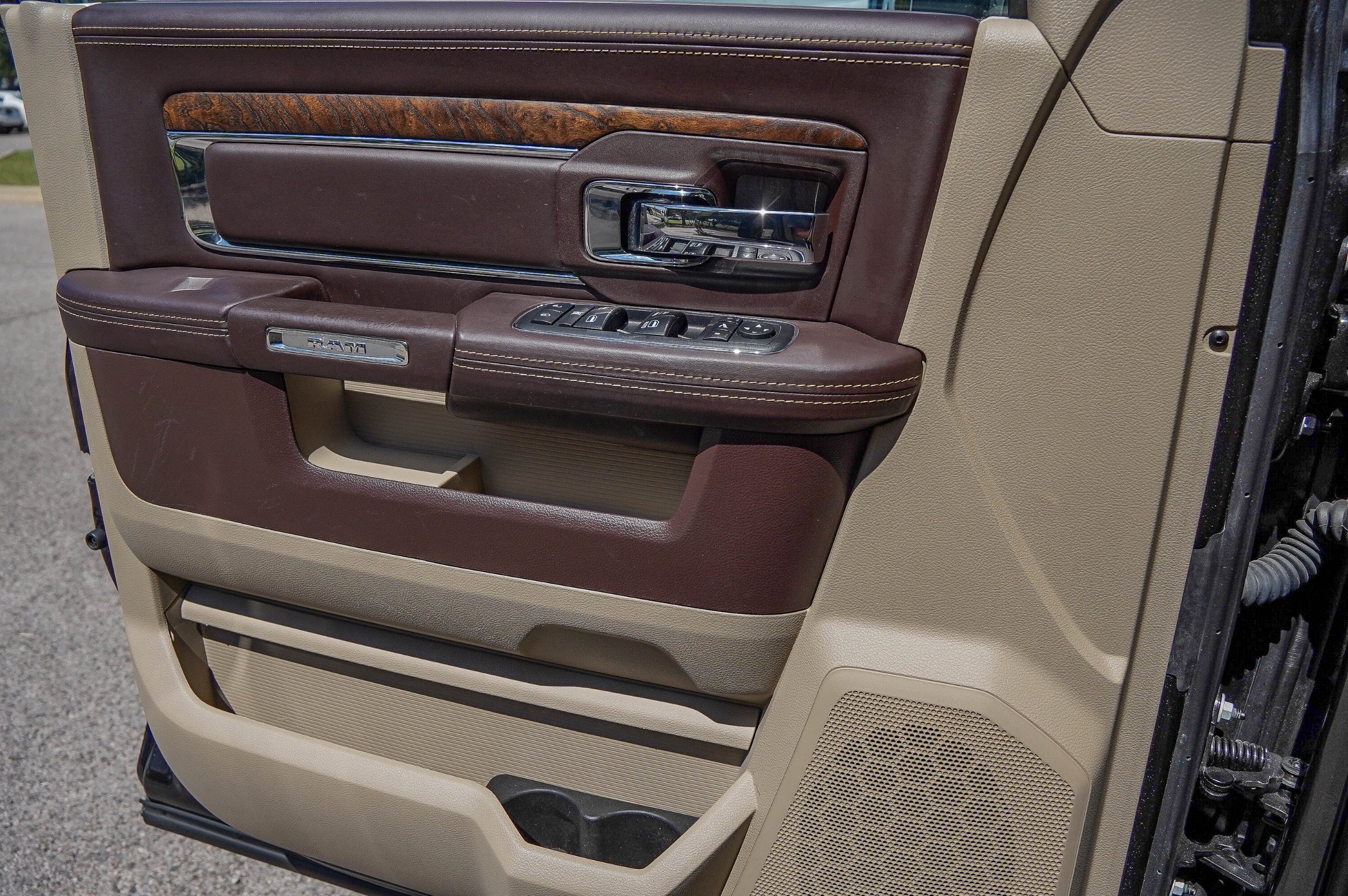 2018 Ram 3500 Laramie Longhorn photo 22