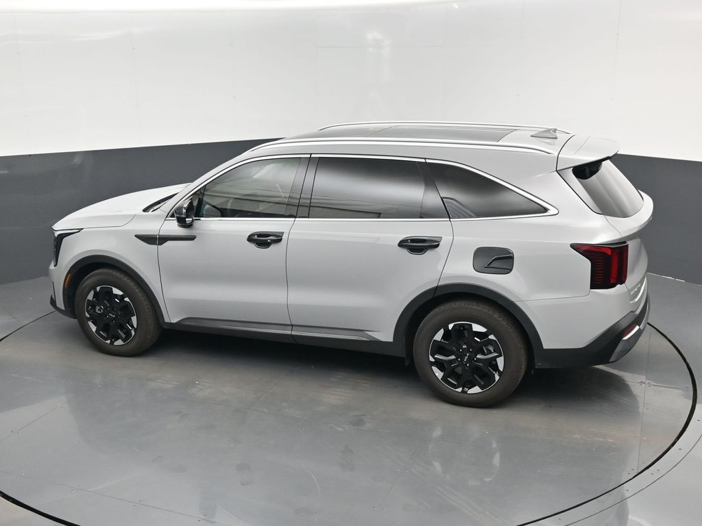 2025 Kia Sorento S photo 22