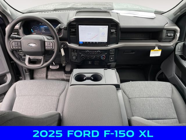 2025 Ford F-150 XL photo 9