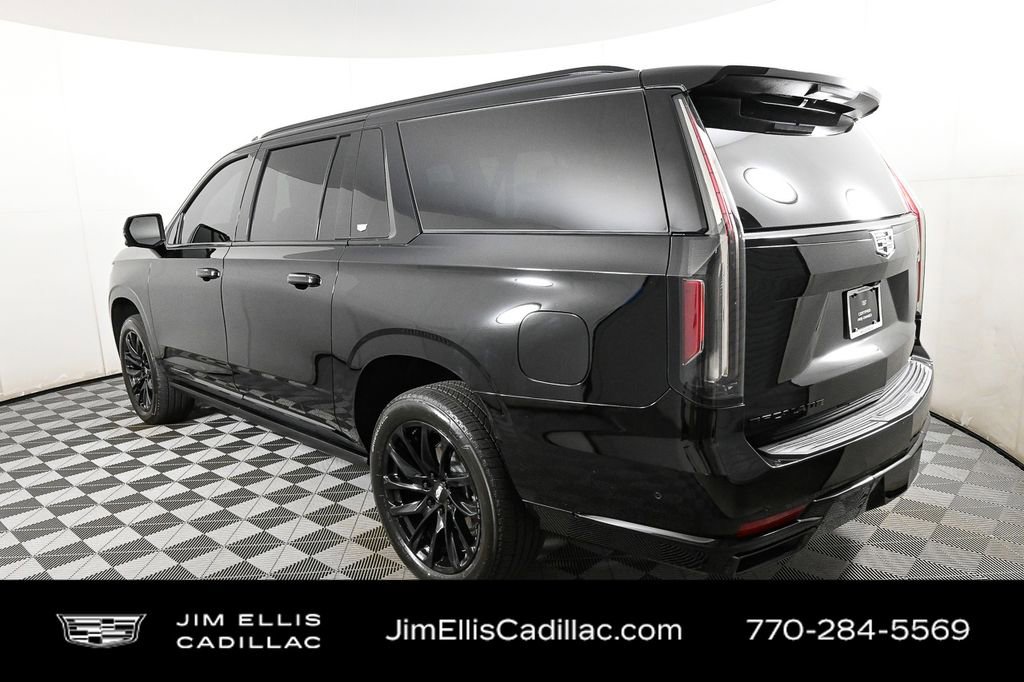 2024 Cadillac Escalade ESV Sport Platinum photo 3