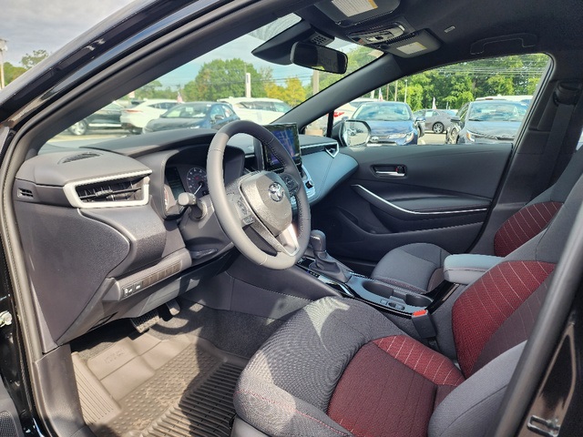 2025 Toyota Corolla SE photo 14
