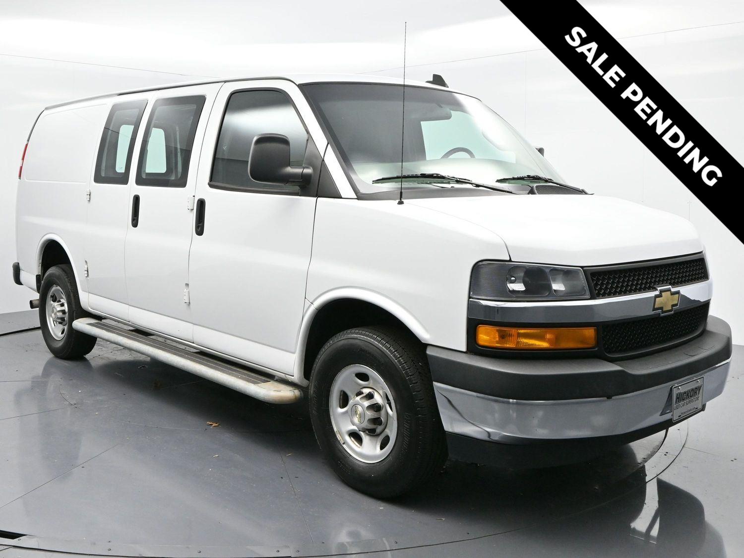 2022 Chevrolet Express Cargo Work Van's photo