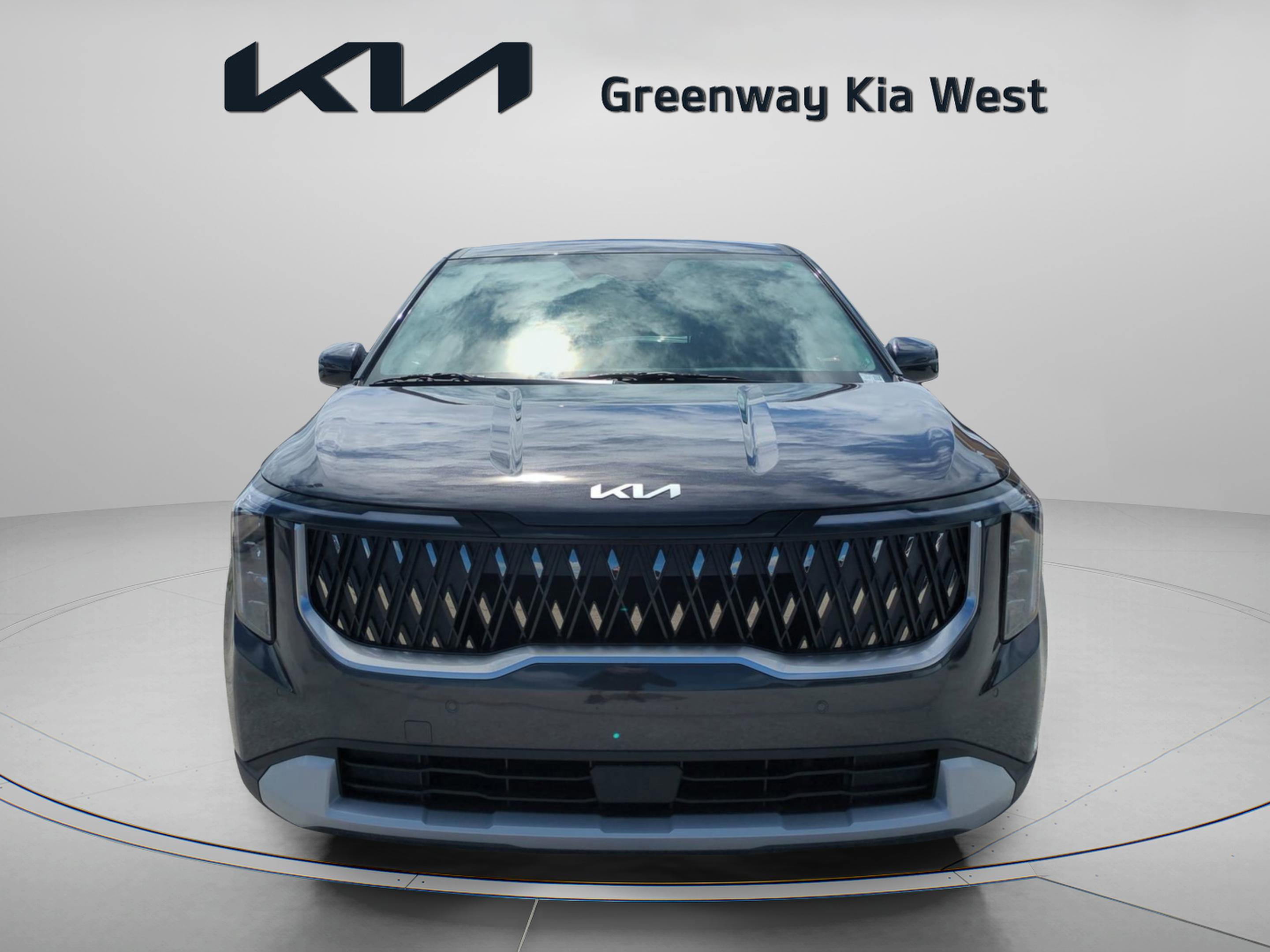 2026 Kia Carnival LX photo 2