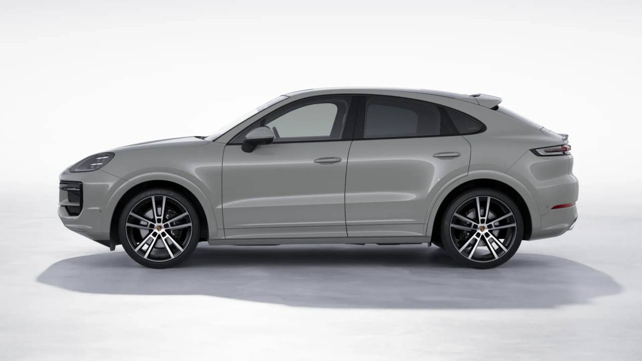 2025 Porsche Cayenne photo 2