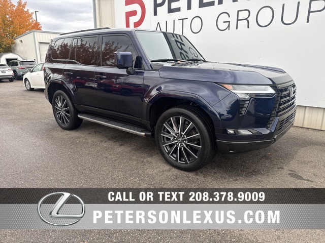 2025 Lexus GX Luxury's photo