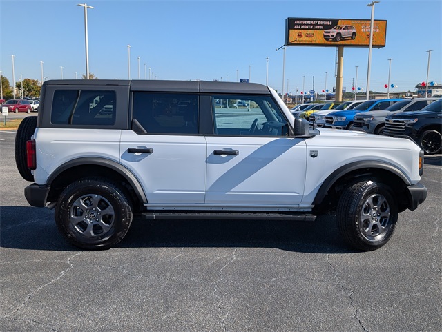 2025 Ford Bronco Big Bend photo 2