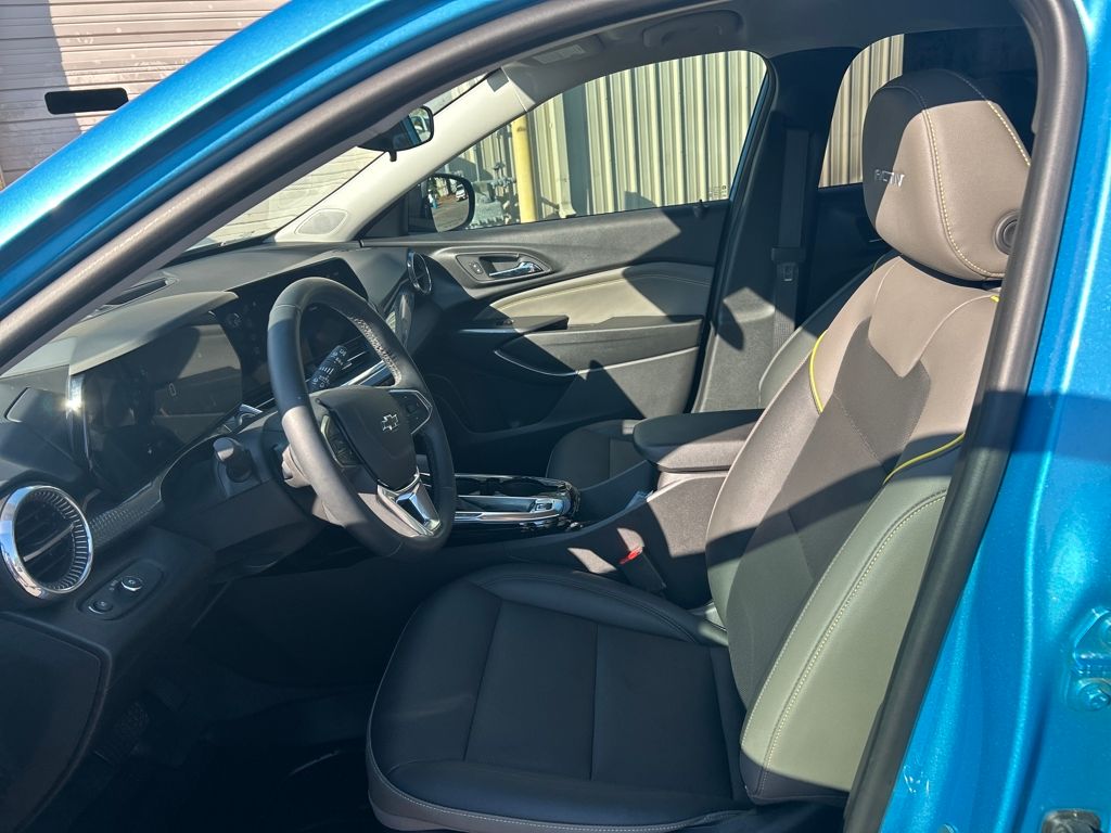 2025 Chevrolet Trax ACTIV photo 14