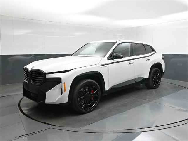 2026 BMW XM Base's photo