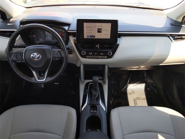 2023 Toyota Corolla Cross LE photo 18