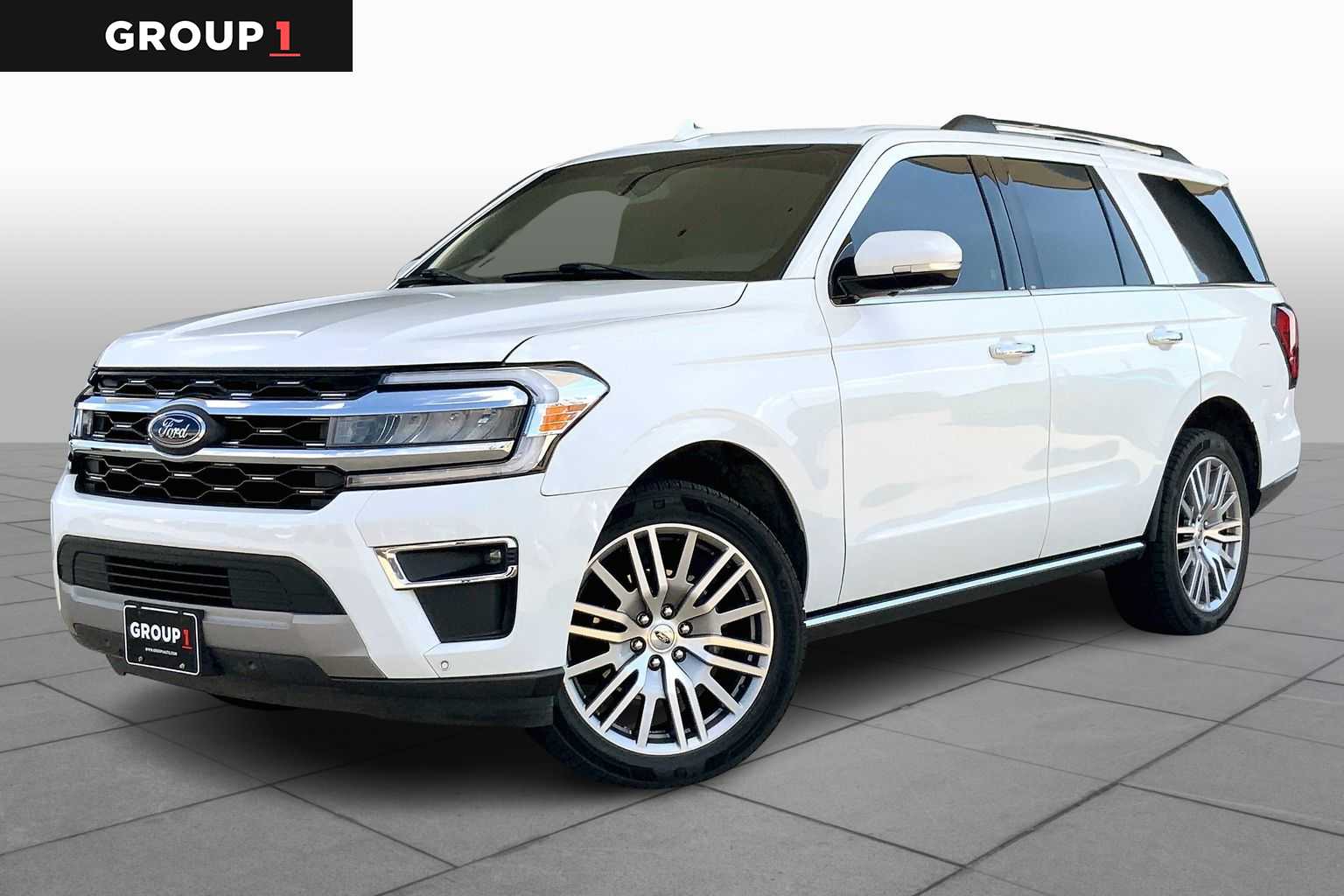 2022 Ford Expedition Limited's photo
