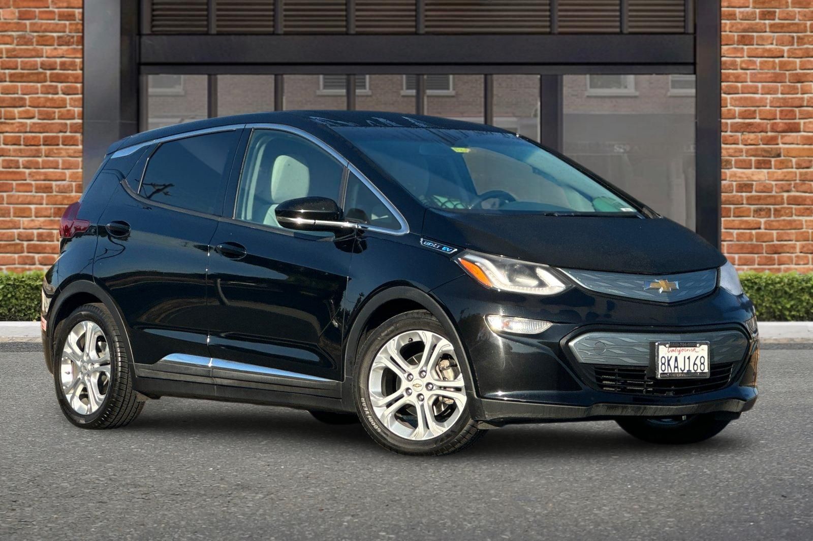 Used 2019 Chevrolet Bolt EV LT with VIN 1G1FY6S0XK4106401 for sale in Porterville, CA