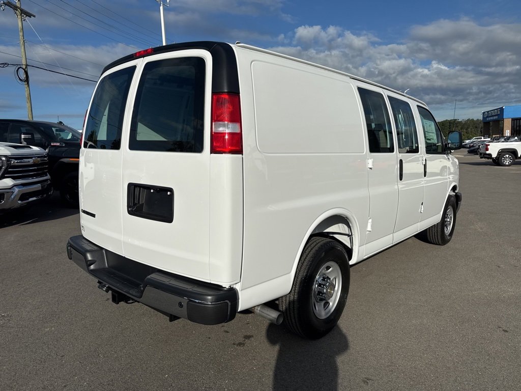 2025 Chevrolet Express 2500 Work Van photo 2