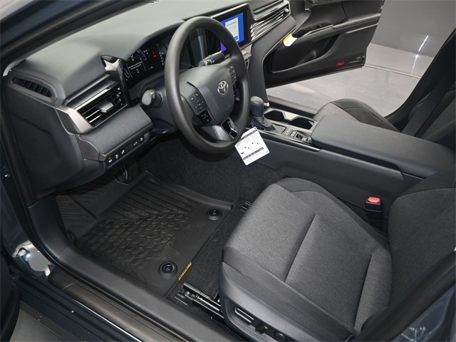 2026 Toyota Camry LE photo 3