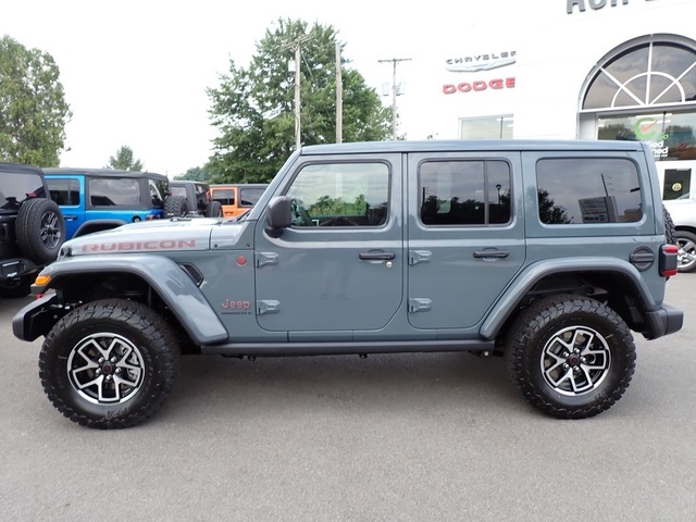 2025 Jeep Wrangler Rubicon photo 2