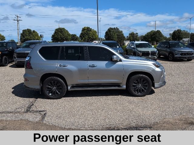 2023 Lexus GX 460 Luxury photo 6