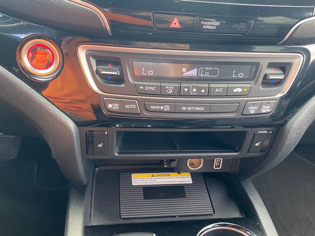 2021 Honda Ridgeline Black Edition photo 14